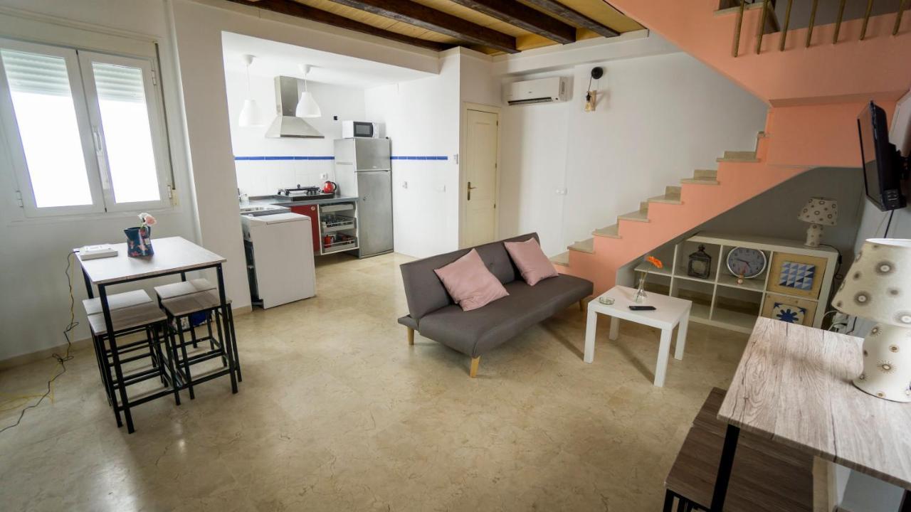 Rentalsevilla Feria Duplex Con Terraza Zewnętrze zdjęcie